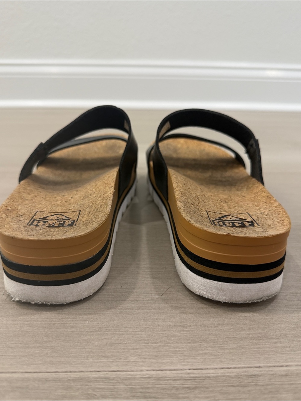 Reef Cushion Vista Hi - Black Double-Strap Cork Footbed Sandals - Women's Size 8 - Picture 3 of 5